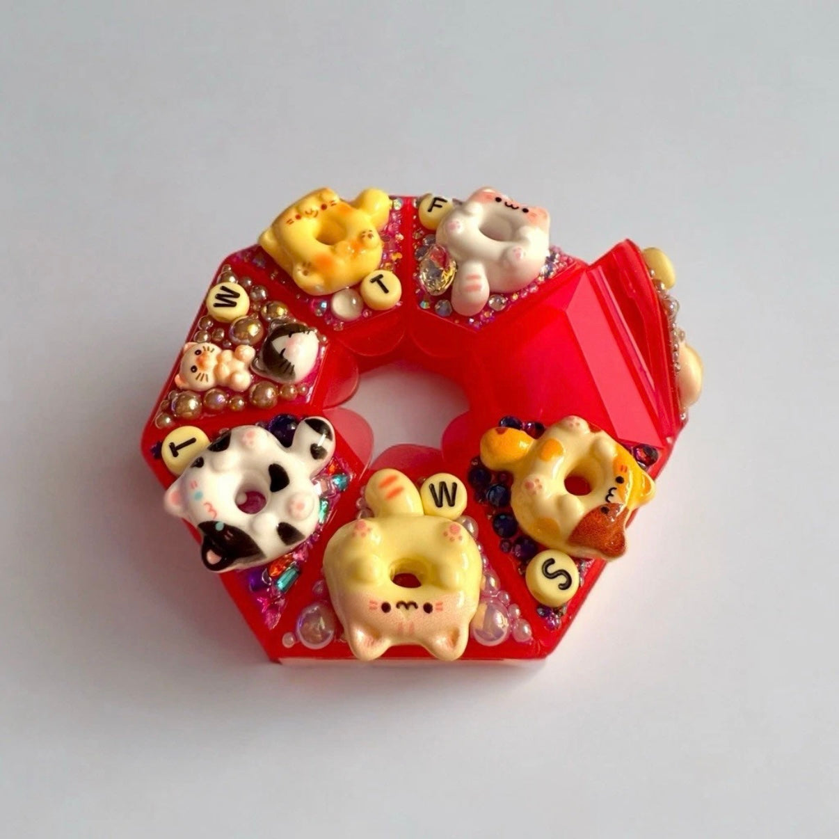 Decoden Pill Case Kitty Cats Junk Box, Handmade Rhinestones Kawaii Neko Storage
