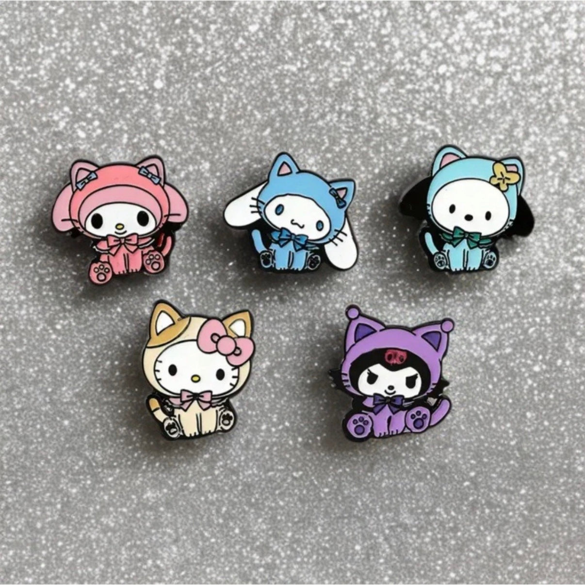 Pin Set 5 Pcs - Sanrio Cosplay Cat, Hello Kitty, Kuromi, Melody, Cinnamoroll