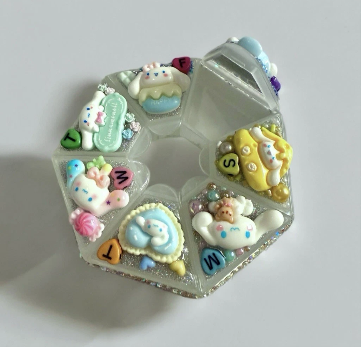 Decoden Pill Case, Cinnamoroll Junk Box Style, Handmade FULL Rhinestones Kawaii