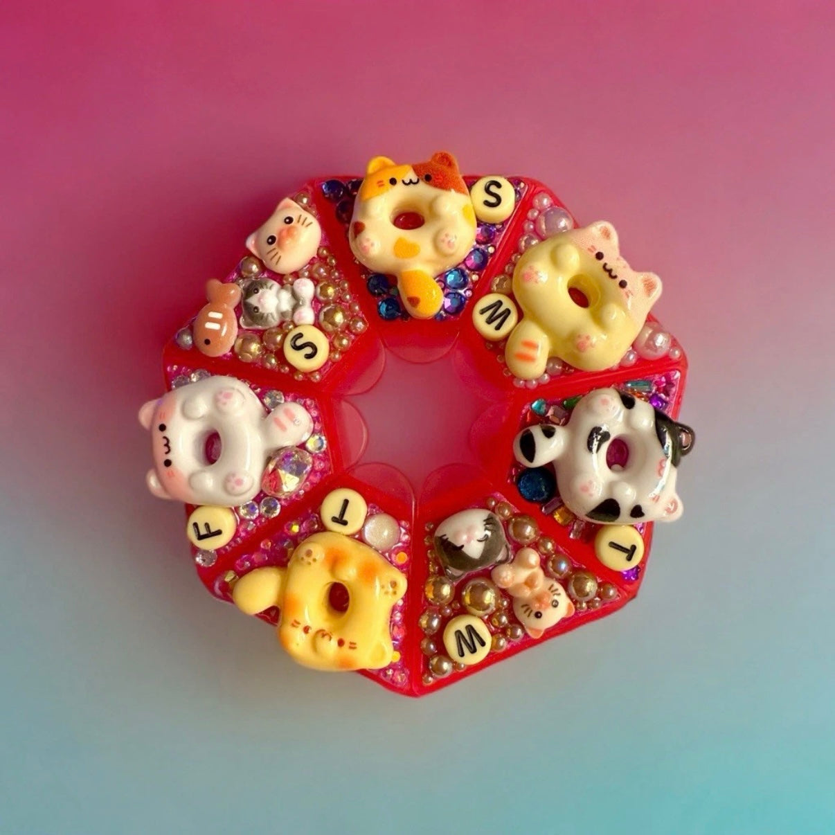 Decoden Pill Case Kitty Cats Junk Box, Handmade Rhinestones Kawaii Neko Storage