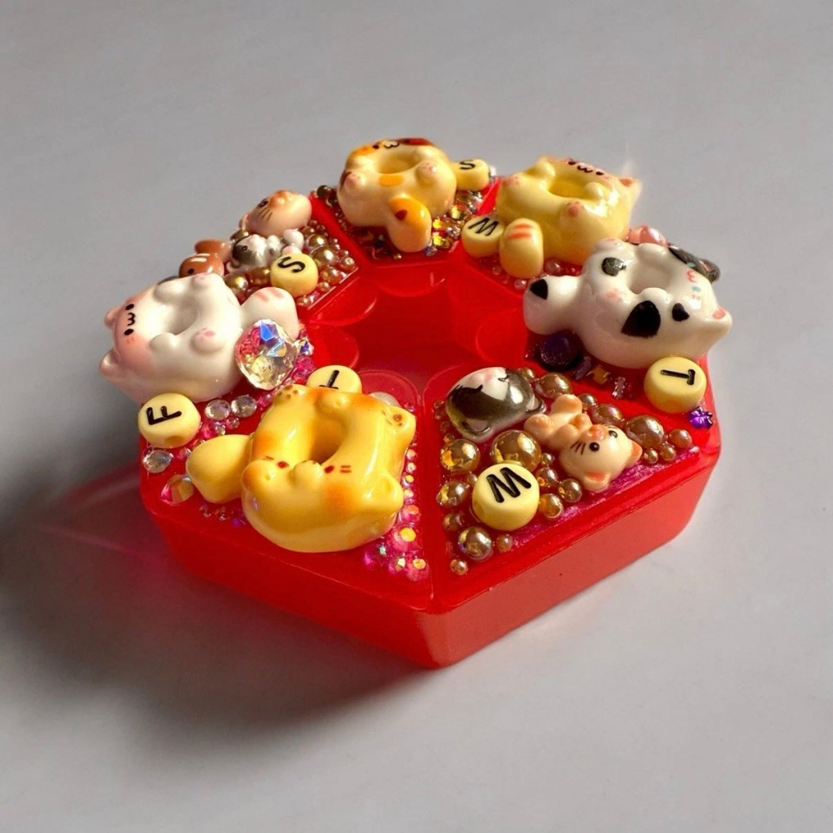 Decoden Pill Case Kitty Cats Junk Box, Handmade Rhinestones Kawaii Neko Storage