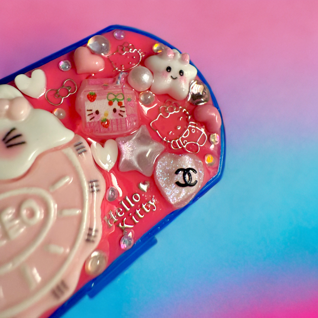 Handmade Decoden Mini Pill Box Hello Kitty Cookie, Junk Case Style For Trinkets