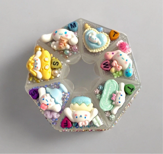 Decoden Pill Case, Cinnamoroll Junk Box Style, Handmade FULL Rhinestones Kawaii