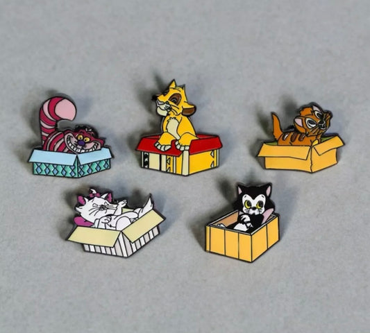 Enamel Pin Set - Disney Cats Boxes, 5 Pcs, Cheshire Cat Simba Figaro Marie Lion